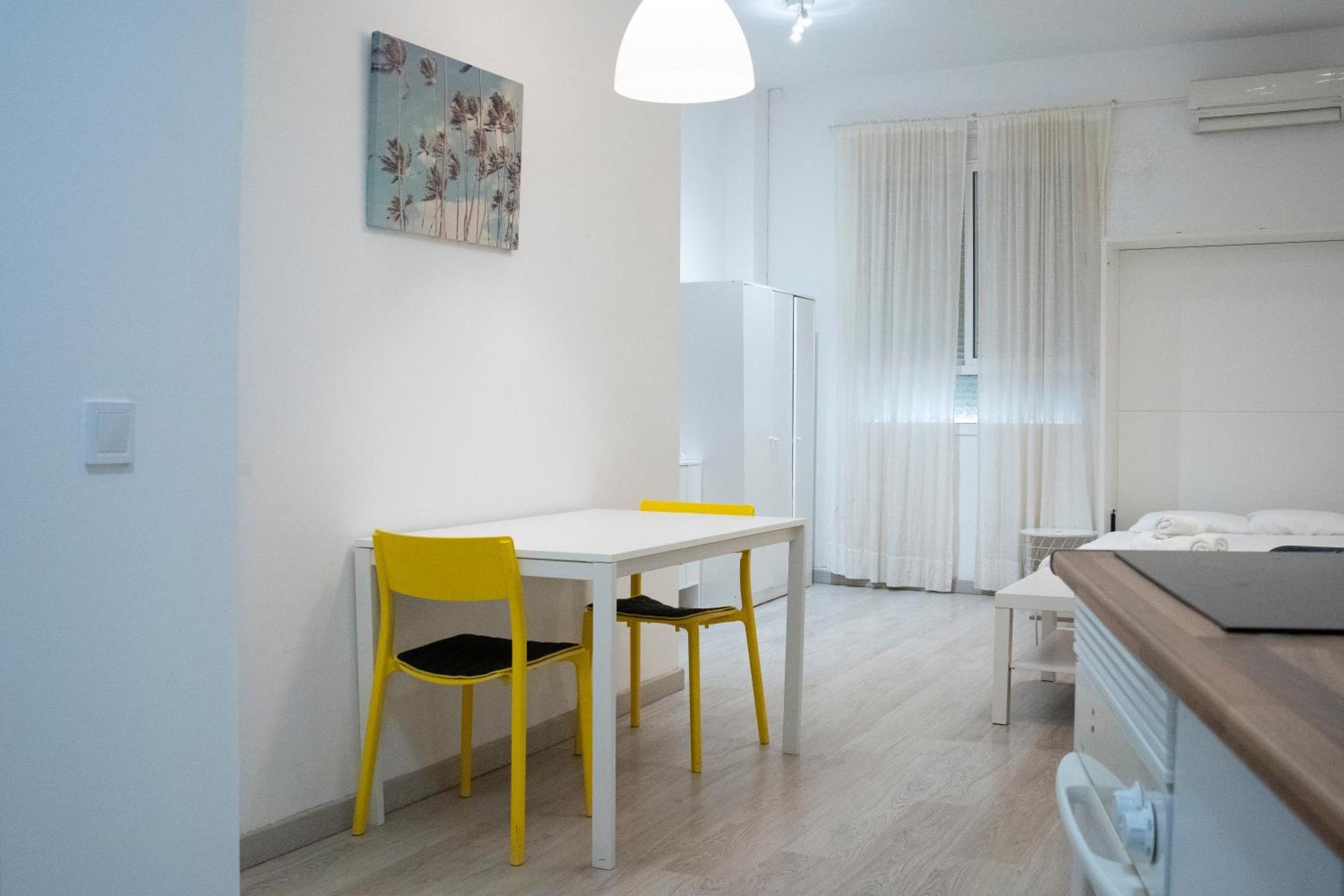 Estupendo Estudio Al Lado De Plaza La Merced Малага Экстерьер фото